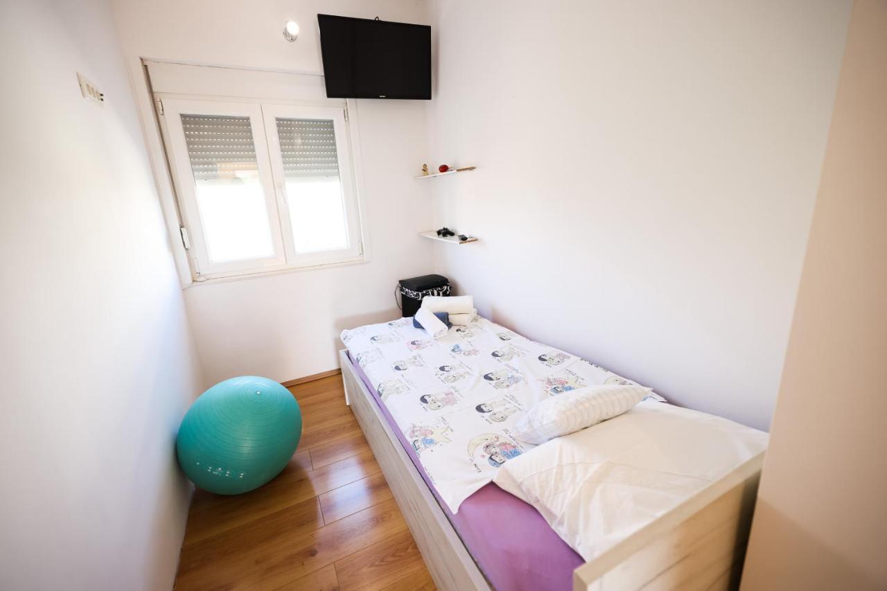 Apartman Heder Задар Екстериор снимка